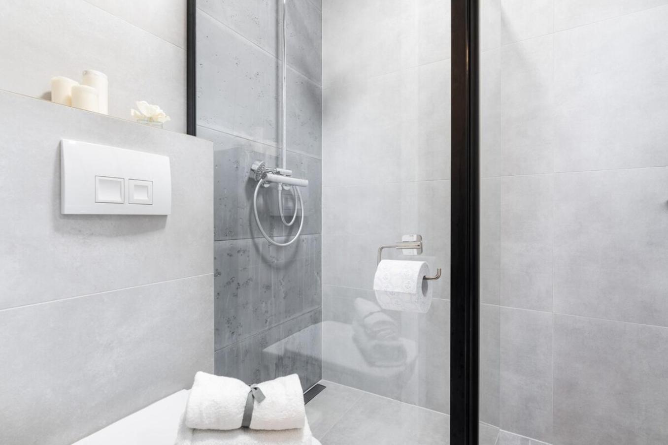 Modern 70M Apartment With Private Garden Metro Βαρσοβία Εξωτερικό φωτογραφία