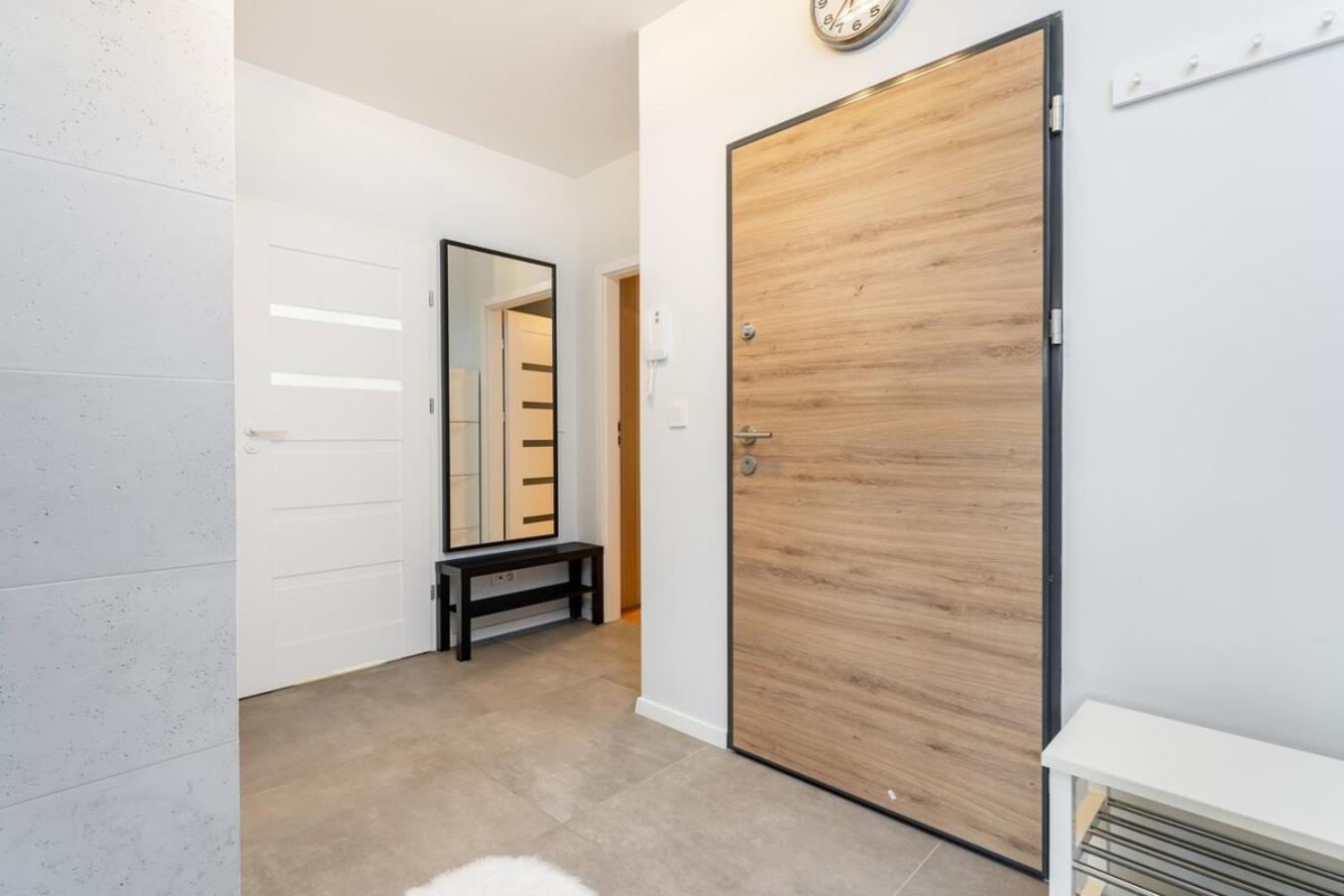 Modern 70M Apartment With Private Garden Metro Βαρσοβία Εξωτερικό φωτογραφία