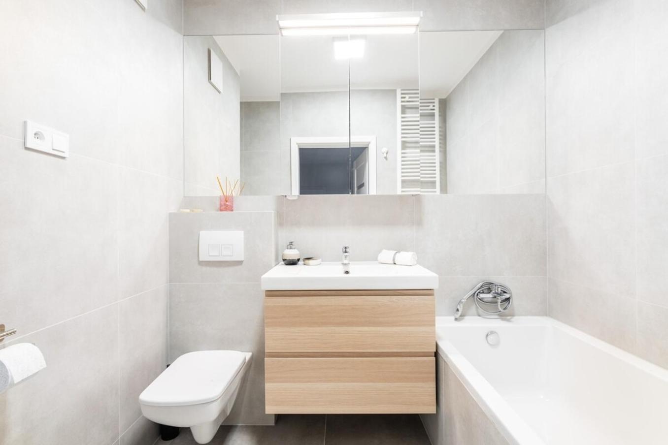 Modern 70M Apartment With Private Garden Metro Βαρσοβία Εξωτερικό φωτογραφία